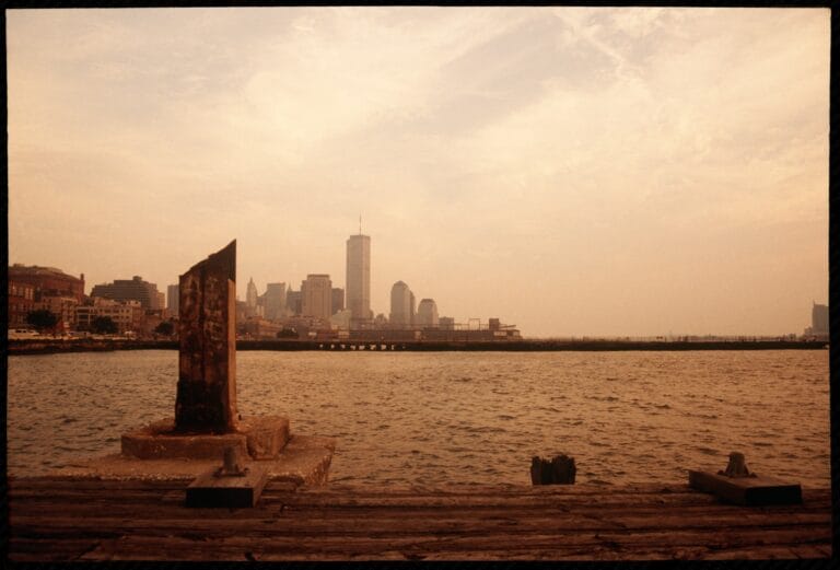 NY_Pier_Skyline_1991